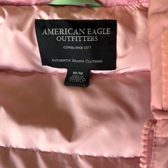 American Eagle Pink puffer vest, size medium - Picture 2 of 4